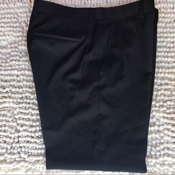 COPY - HUGO
BOSS dress pants   - Picture 2 of 8